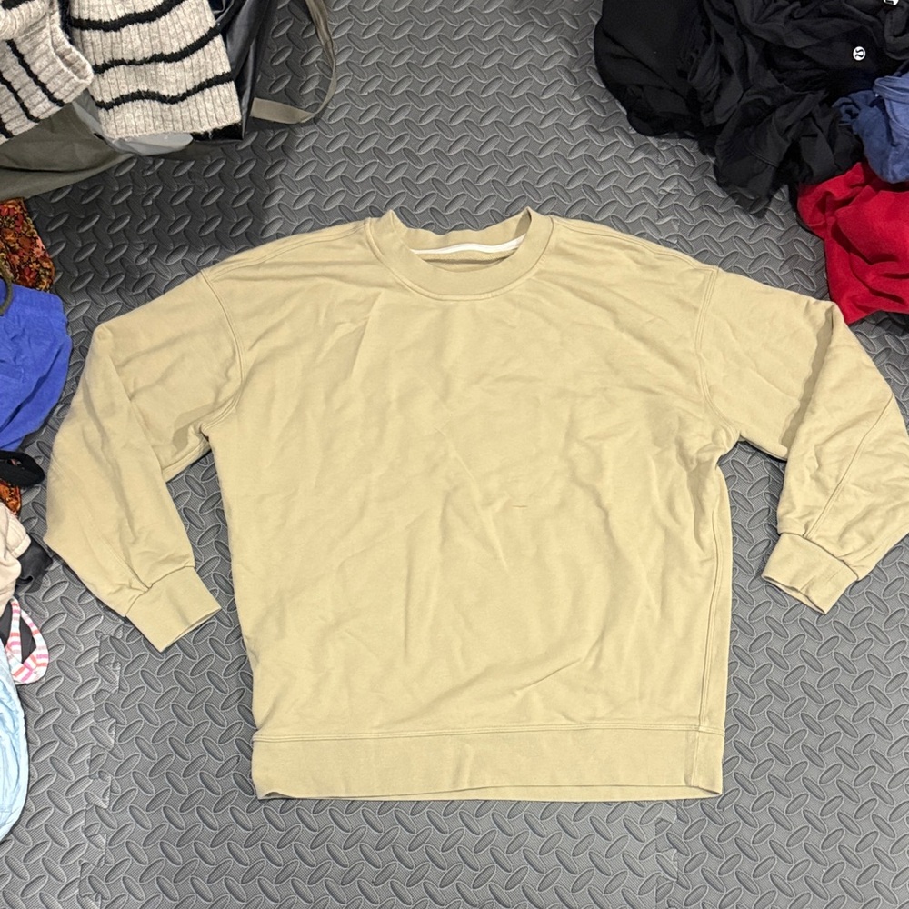 Lululemon crewneck